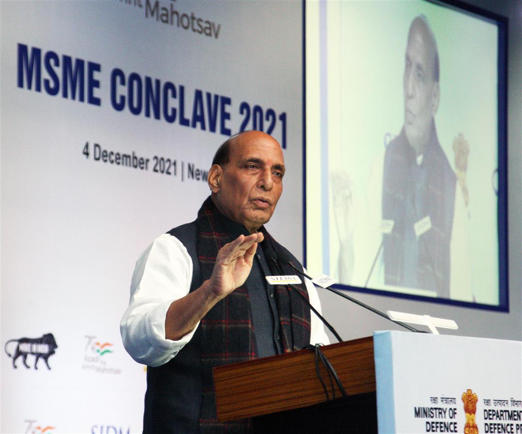 Photo of रक्षा निर्यात को बढ़ावा देना सरकार की सर्वोच्च प्राथमिकता- राजनाथ