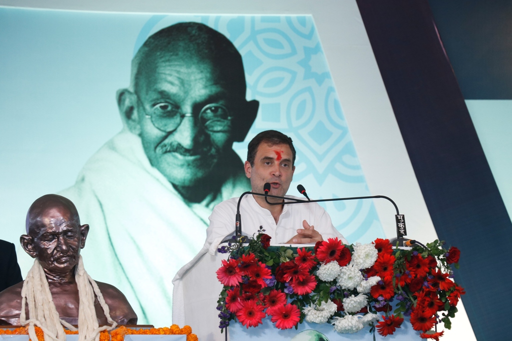 Photo of महात्मा गांधी सच्चाई के लिए सर्वस्व न्यौछावर करने वाले तपस्वी-राहुल