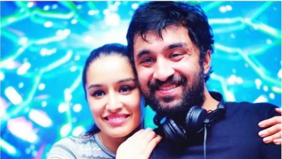 Photo of एक्ट्रेस श्रद्धा कपूर के भाई सिद्धांत कपूर को ड्रग लेने के मामले में बेंगलुरु पुलिस ने हिरासत में लिया….