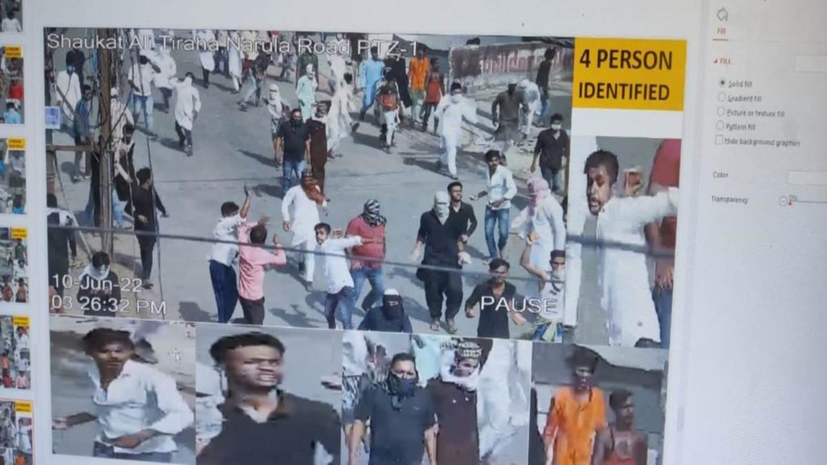 Photo of अटाला उपद्रव में पुलिस की ओर से जारी किए गए पोस्टर में नापाक इरादा संग बवाल की दिखी भयावहता