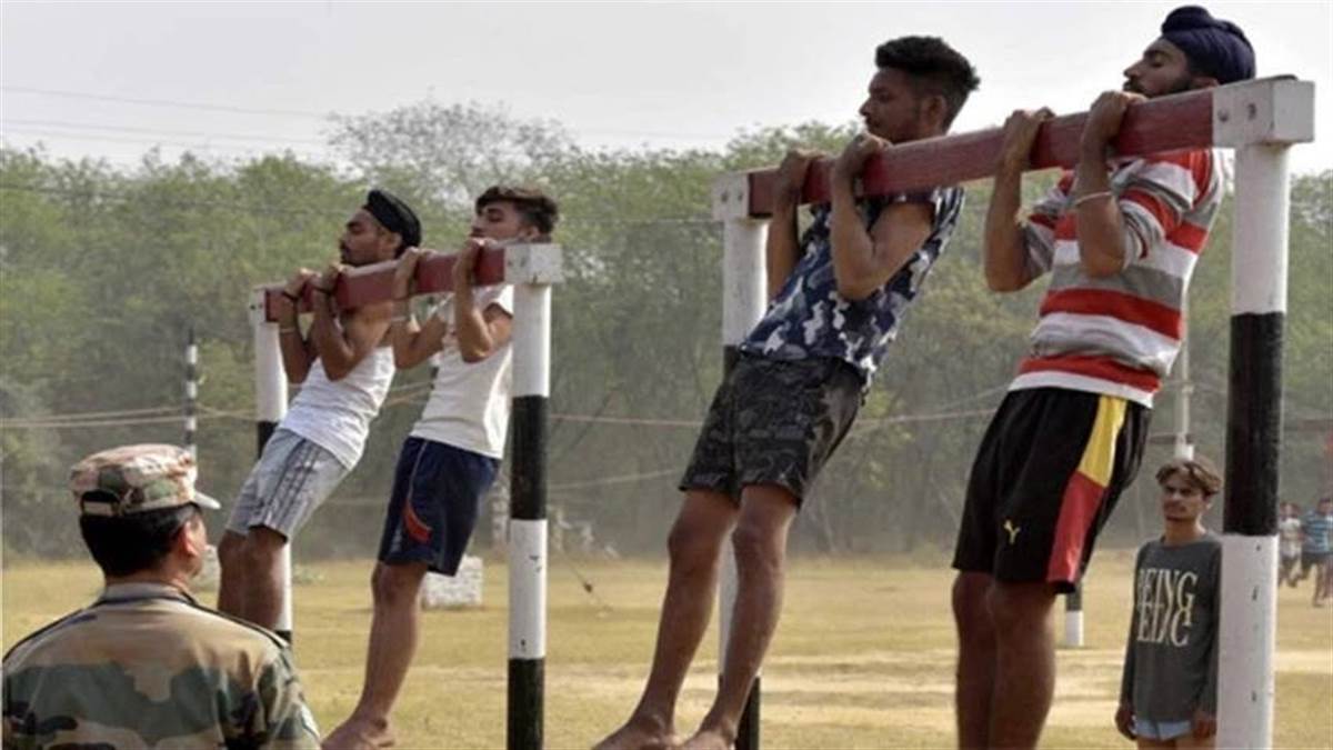 Photo of केन्द्र सरकार की घोषणा के बाद लखनऊ स्थित मध्य कमान ने यूपी के नौजवानों के लिए किया ये बड़ा ऐलान