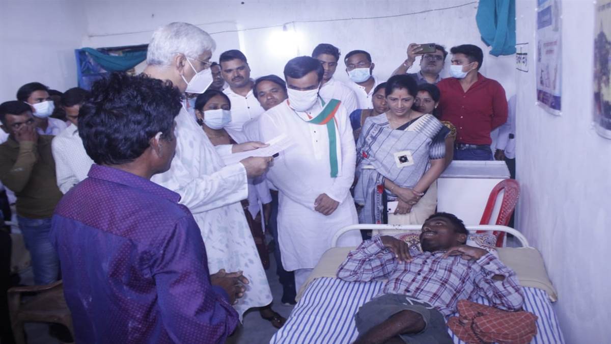 Photo of वैकल्पिक प्राथमिक स्वास्थ्य केन्द्र का सिंहदेव ने किया निरीक्षण, पढ़े पूरी खबर