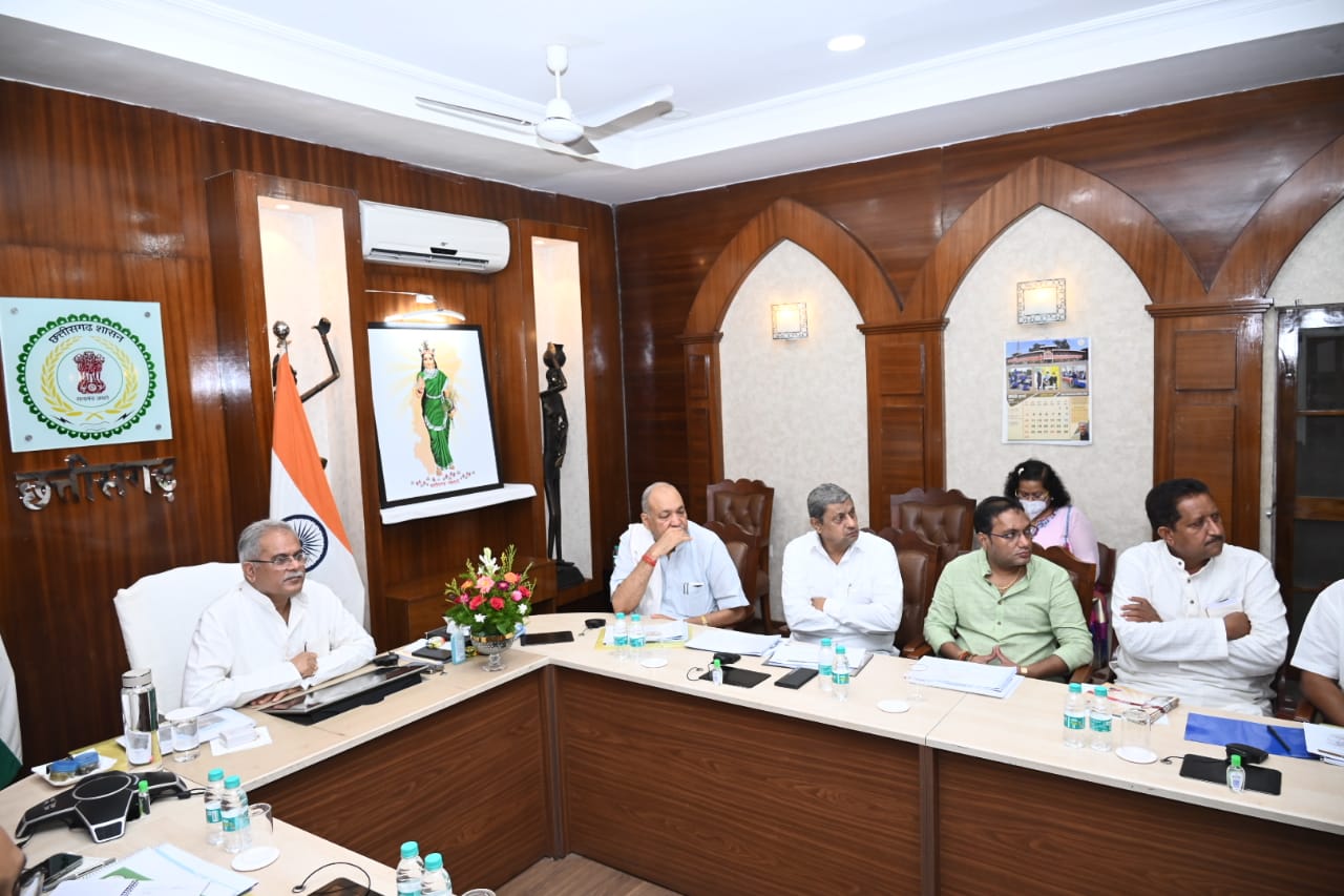 Photo of ग्रामीण औद्योगिक पार्क के उत्पादों को अच्छा बाजार दिलाने का हो प्रयास- भूपेश