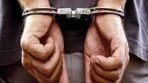 Photo of जेल से न्यायालय पेशी पर गया हत्यारोपित पुलिस अभिरक्षा से हुआ फरार, पीड़ित पर‍िवार में दहशत व्याप्त 