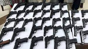 Photo of दिल्ली एयरपोर्ट पर कस्टम विभाग ने की ये बड़ी कार्रवाई, 45 पिस्टल के साथ दो भारतीय नागरिक को किया गिरफ्तार