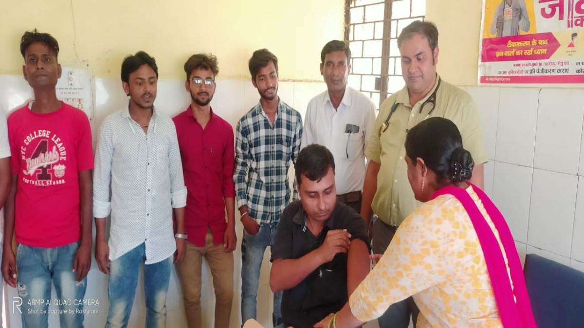 Photo of सरकार ने अमृत महोत्सव पर 18 वर्ष से ऊपर के सभी लोगों को दी निश्शुल्क प्रिकाशन डोज की सौगात….