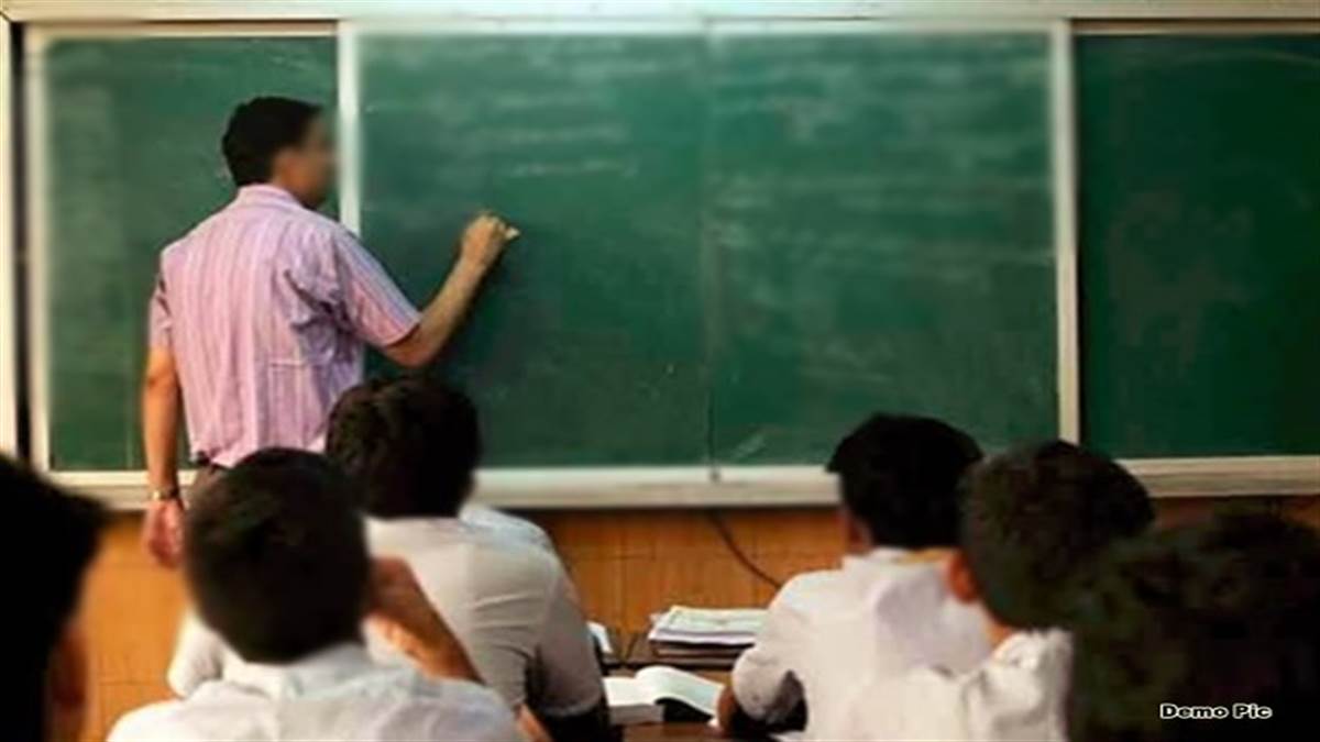 Photo of छत्‍तीसगढ़ में 43 हजार शिक्षकों को इस साल टैबलेट देने की है तैयारी, पढ़े पूरी खबर