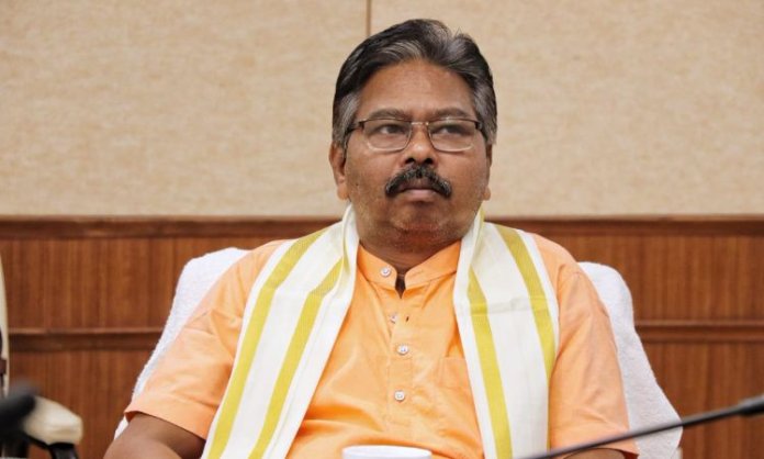 Photo of आदिवासी को राष्ट्रपति पद का प्रत्याशी बनाकर एनडीए ने समाज का किया सम्मान: केंद्रीय राज्यमंत्री विश्वेस्वर टुडू