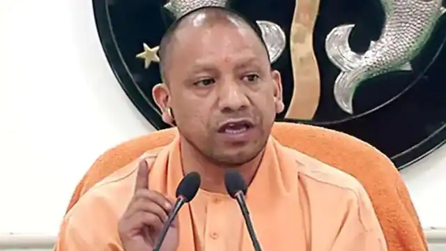 Photo of यूपी: पांच जिलों के डीएम समेत 12 आईएएस अधिकारियों के तबादले