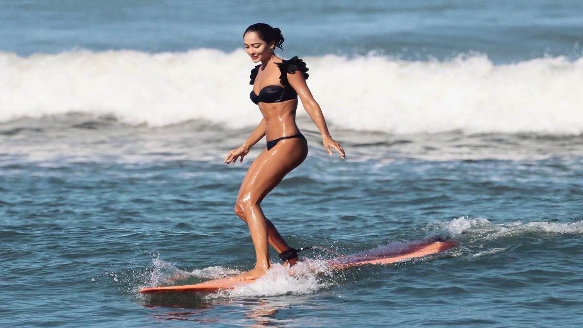 Photo of  लीजा हेडन ने शेयर की अपनी हालिया सर्फिंग की तस्वीरें फैंस ने कहा- हॉटेस्ट मॉम ऑन अर्थ