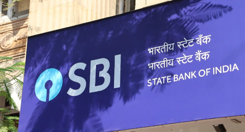 Photo of एसबीआई ने अपने ग्राहकों को दिया एक बड़ा झटका