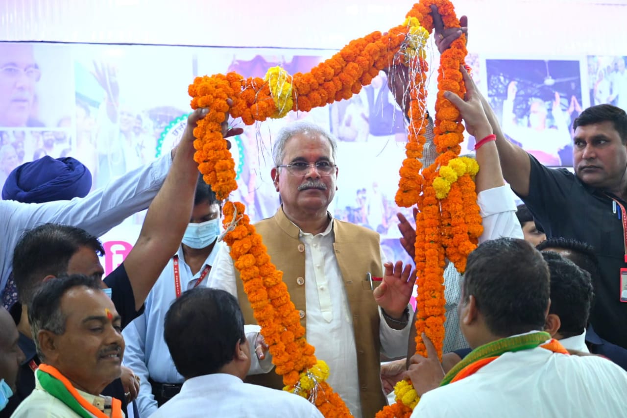 Photo of भूपेश को राष्ट्रपति, उपराष्ट्रपति, प्रधानमंत्री, गृहमंत्री ने दी जन्मदिन की बधाई