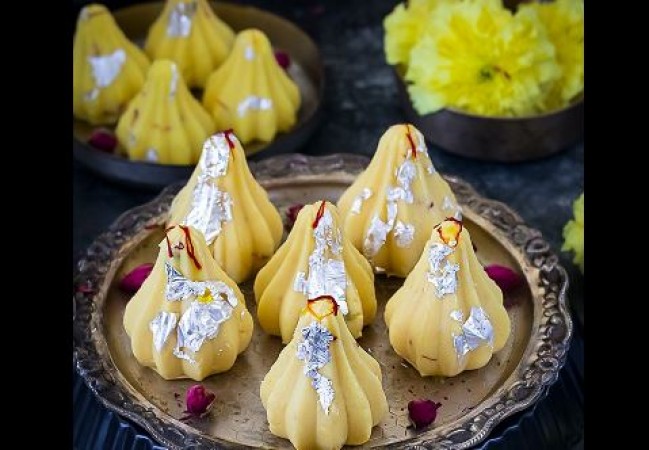 Photo of गणेश चतुर्थी के पर्व ऐसे बनाए मोदक 