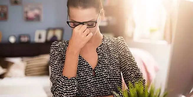 Photo of नौकरी से संतुष्ट नहीं हैं तो शरीर हो सकते हैं ये बड़े नुकसान