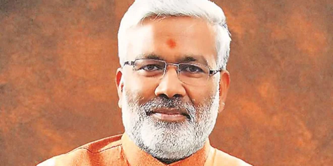 Photo of यूपी भाजपा के प्रदेश अध्यक्ष स्वतंत्रदेव सिंह ने विधान परिषद में नेता पद से दिया इस्तीफा