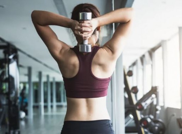 Photo of बैक फैट को कम करने के लिए आएँगे ये बेहतरीन टिप्स