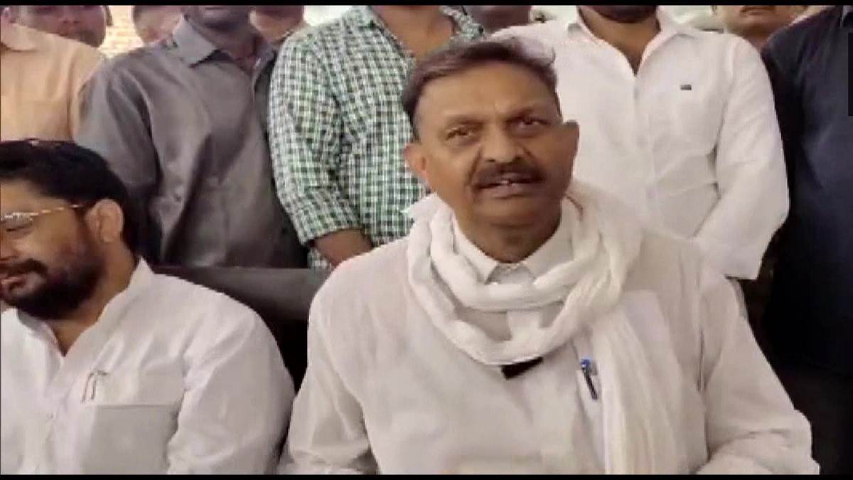 Photo of अफजाल अंसारी ने चेतावनी भरे लहजे में कहा- एक-एक बात का हिसाब होगा..