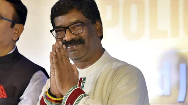 Photo of मुख्यमंत्री हेमंत सोरेन ग्राम प्रधानों के लिए कर रहे ये विचार