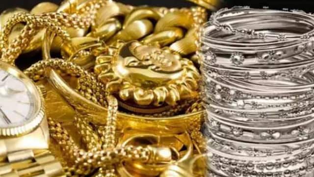 Photo of कानपुर और बरेली में सोने-चांदी की कीमतों में आई भारी गिरावट, जानिए गोरखपुर, आगरा, मेरठ में भाव