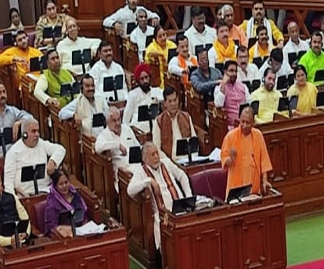 Photo of  पहले ही हो जाना था सदन में नारी सम्मान का काम: CM योगी 