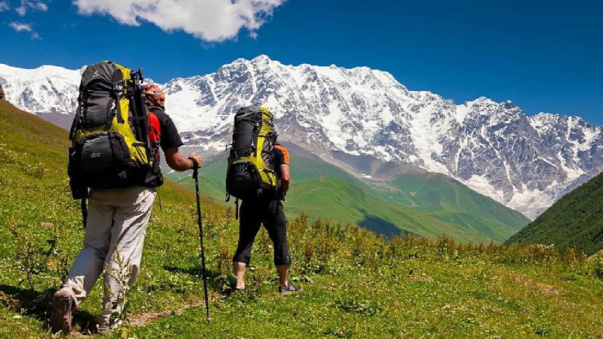 Photo of खिमलोगा छितकुल ट्रैक पर फंसे ट्रैकर व पोर्टरों को निकालने के लिए खोज बचाव अभियान हुआ शुरू..