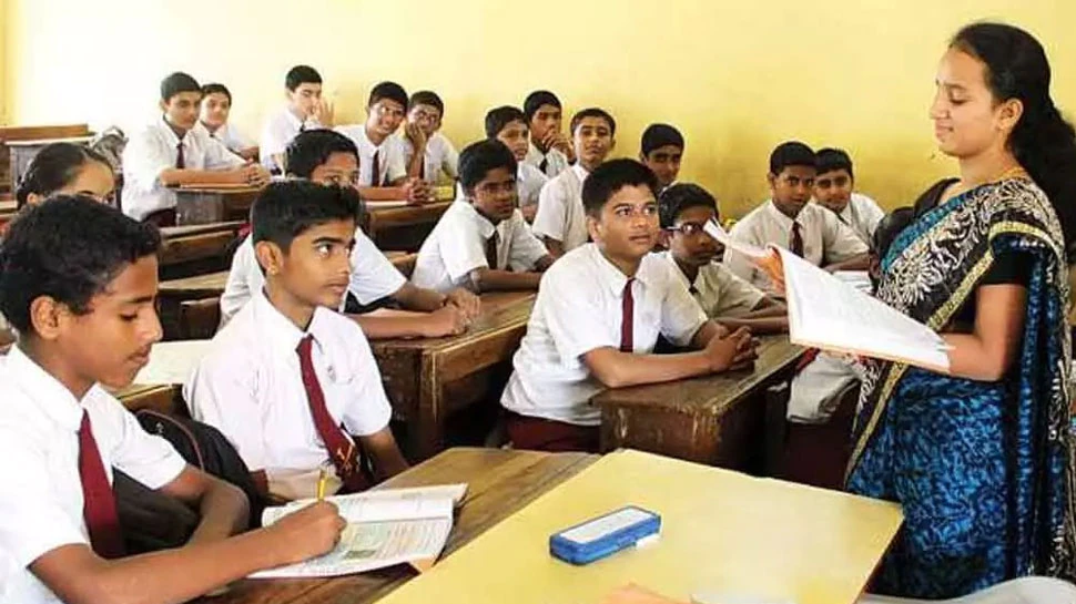 Photo of प्राइवेट स्कूलों के टीचर्स के लिए अच्छी खबर, SC के इस आदेश के बाद मिलेगी ग्रेच्युटी 