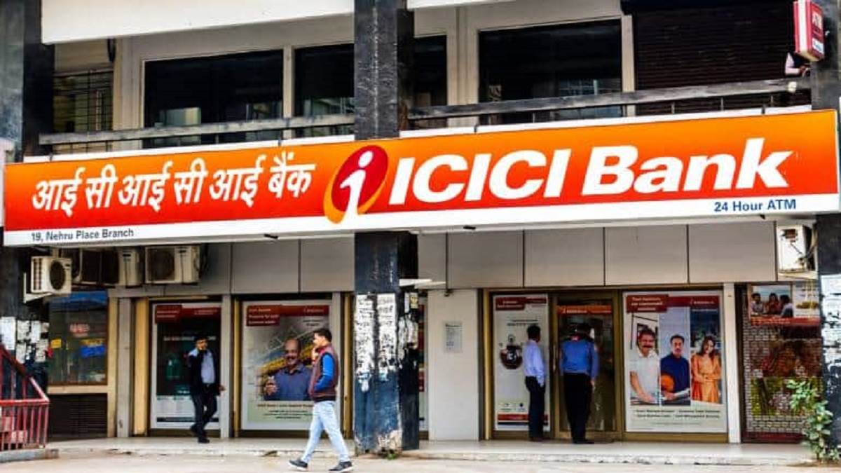 Photo of  ICICI बैंक ने अपने बैंकिंग नियमों में बदलाव करते हुए क्रेडिट कार्ड सेवा को किया महंगा..