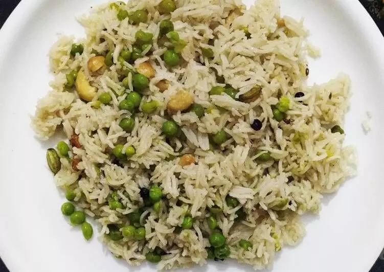 Photo of यहाँ जानिए 15-20 मिनट में मटर पुलाव बनाने का तरीका