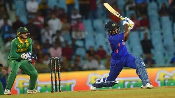 Photo of लखनऊ वनडे में हार से सबक लेते हुए ,इन बदलाव के साथ उतर सकती है टीम