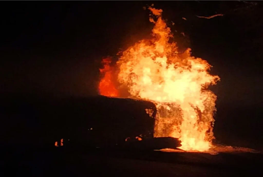 Photo of रुड़की में ड्राइंग इंस्ट्रूमेंट के कारखाने में भयंकर आग जानिए पूरी खबर..