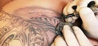 Photo of अगर आप भी सरकारी नौकरी की इच्छा रखते हैं तो टैटू बनवाना पड़ जाएगा भारी.. 