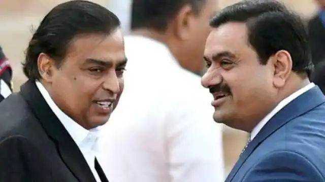 Photo of कर्ज में डूबी किशोर बियानी की कंपनी, रेस में अंबानी-अडानी, खबर आते ही लगा अपर सर्किट