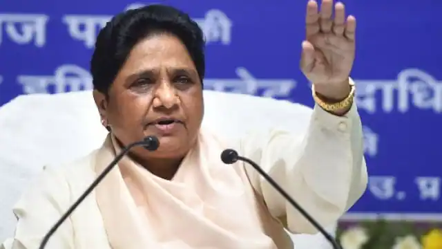 Photo of मायावती ने देशवासियों को क्रिसमस पर्व की बधाई देते हुए कहा-बवाल मचाया जाना अनुचित है..