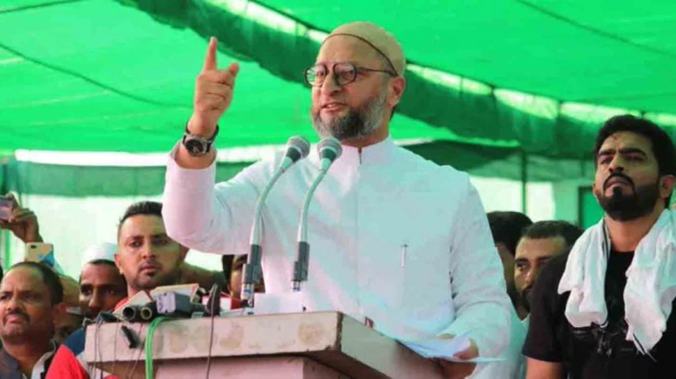 Photo of गुजरात: कांग्रेस सांसद इमरान प्रतापगढ़ी की सभा में जमकर हुआ हंगामा, हाथापाई तक पहुंची नौबत