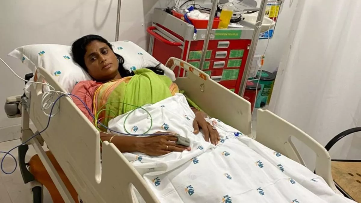 Photo of पदयात्रा की अनुमति के विरोध में भूख हड़ताल पर बैठीं YSRTP प्रमुख वाईएस शर्मिला की बिगड़ी तबियत..