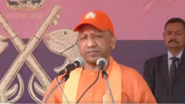 Photo of CM योगी ने कहा- अपने शौर्य बल के लिए जाने जाते हैं PAC के जवान