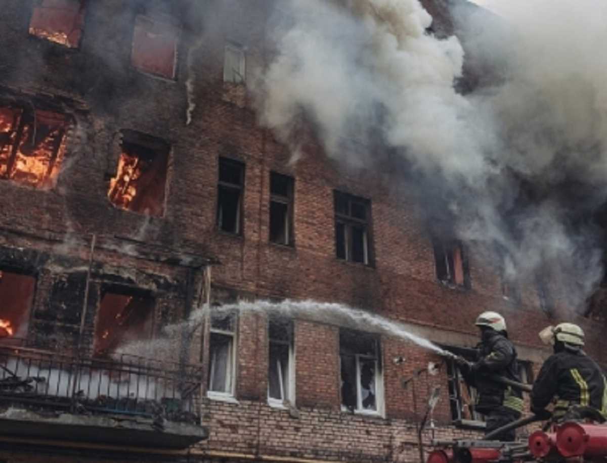 Photo of रूस ने कीव पर ईरान निर्मित 16 ड्रोनों से किया हमला, पढ़े पूरी खबर