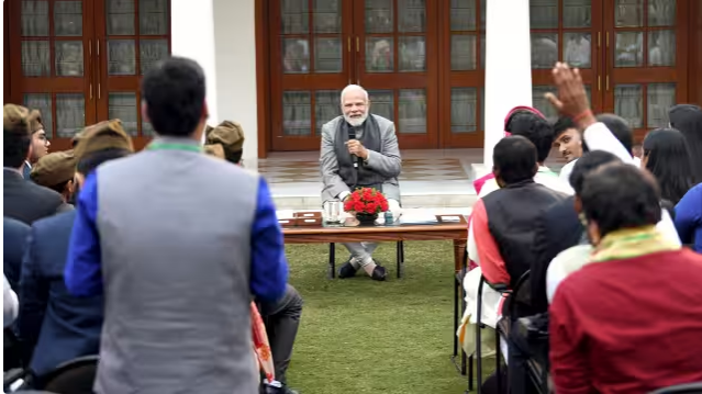 Photo of ‘अपने नेता को जानो’ कार्यक्रम के दौरान प्रधानमंत्री नरेंद्र मोदी ने युवाओं से की बातचीत…