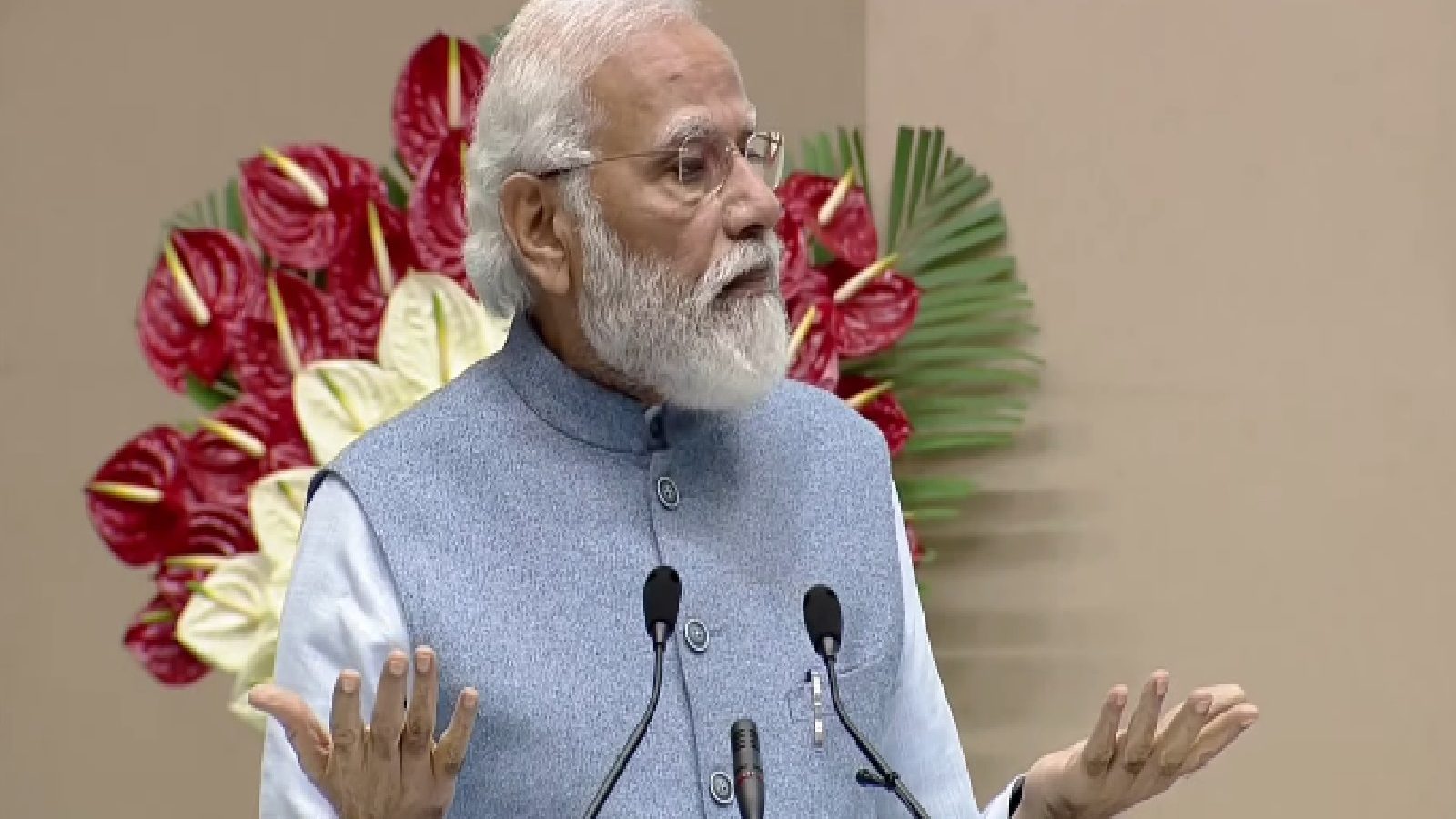 Photo of जानिए बीते वर्षों में कितना बदला पीएम का अंदाज..