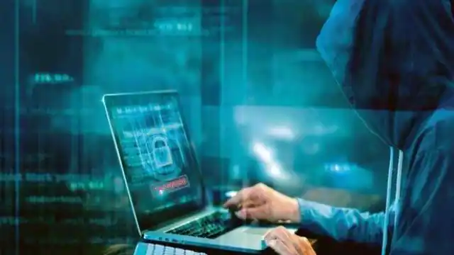 Photo of WhatsApp यूजर्स को काफी अलर्ट रहने की है जरूरत, ये छोटी सी गलती बना देगी आपको कंगाल