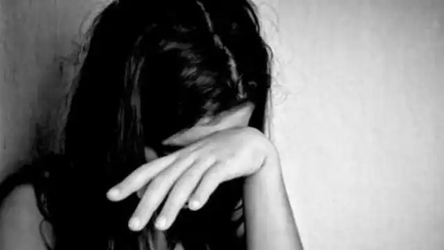 Photo of बहराइच में दहेज लोभियों ने मांग पूरी न होने पर गर्भवती युवती को घर से भगाया, बच्चे के साथ मायके में ली पनाह..