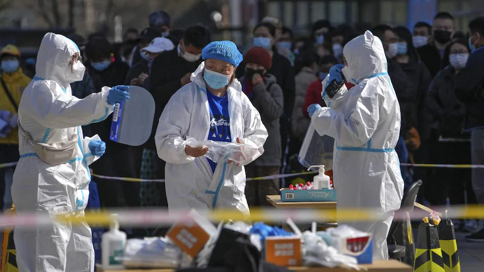 Photo of चीन में नए वैरिएंट के अधिकांश मामले सामने आने पर टीके को लेकर परीक्षण हुआ तेज