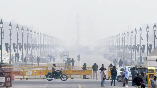 Photo of मौसम विभाग ने दिल्ली-NCR में बादल के साथ हल्की बूंदाबांदी की जताई संभावना..