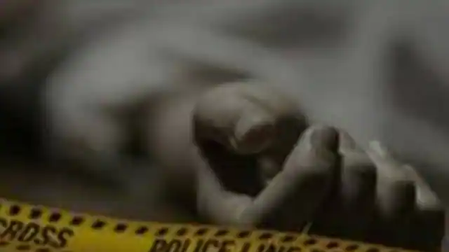 Photo of रांची में बीकॉम थर्ड ईयर की छात्रा ने फंदे से झूलकर की आत्महत्या..