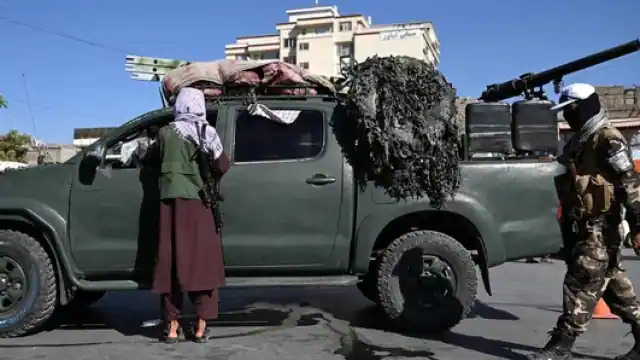 Photo of राजधानी काबुल में साल के पहले दिन बड़ा आतंकी हुआ हमला, कई लोगों के मरने की है आशंका