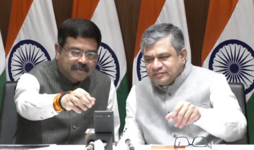 Photo of भारत के पहले स्वदेशी ओपरेटिंग सिस्टम ‘BharOS’ की हो चुकी टेस्टिंग, जानें ये खास बातें.. 