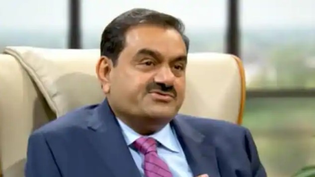 Photo of अडानी ग्रुप की इन कंपनियों के शेयरों में आई तेजी, टोटल 20% लुढ़के गैस के शेयर..