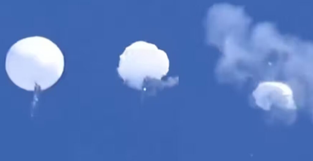 Photo of अमेरिका ने चीनी जासूसी गुब्बारे को किया ढेर, दोनों देशों के बीच बढ़ा तनाव..