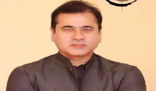 Photo of पाकिस्तान के टीवी एंकर इमरान रियाज खान को एफआईए ने किया गिरफ्तार..