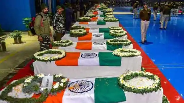 Photo of पीएम मोदी समेत इन हस्तियों ने दी पुलवामा आतंकी हमले की चौथी बरसी पर शहीदों को श्रद्धांजलि…